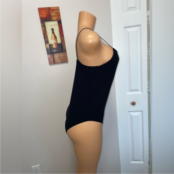 SOLD-Wild fable top suit size L in excellent conditions - Picture 3 of 5